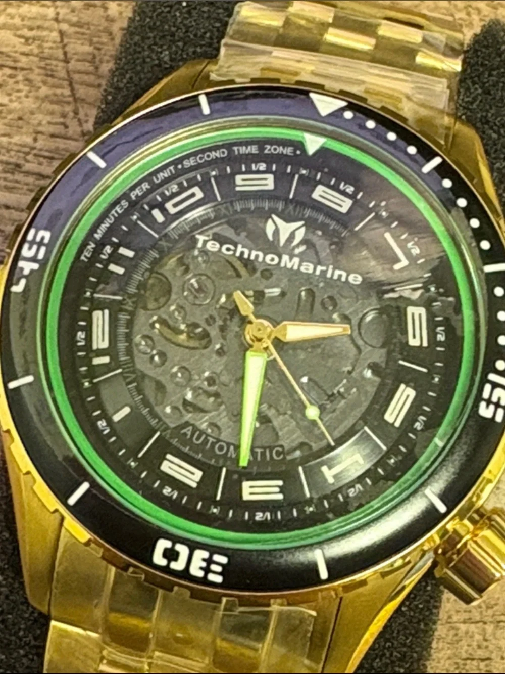 TechnoMarine Manta automatic watch